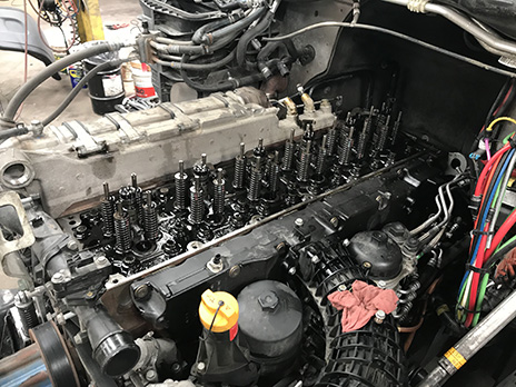 Detroit DD15 Head Gasket Leaking